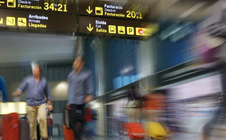 Moving Abroad with a Career and Family: How to Prepare for a Smooth and Sustainable Transition